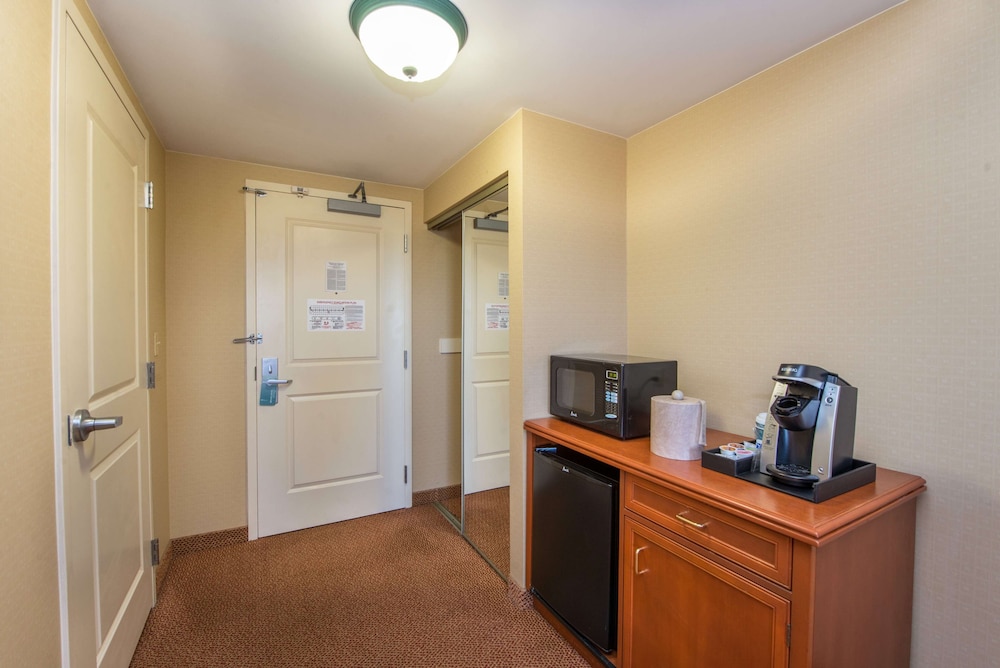 Hilton Garden Inn Fishkill - photo 16