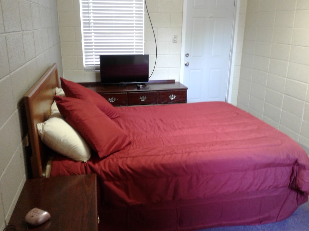 Dighton Inn - photo 46
