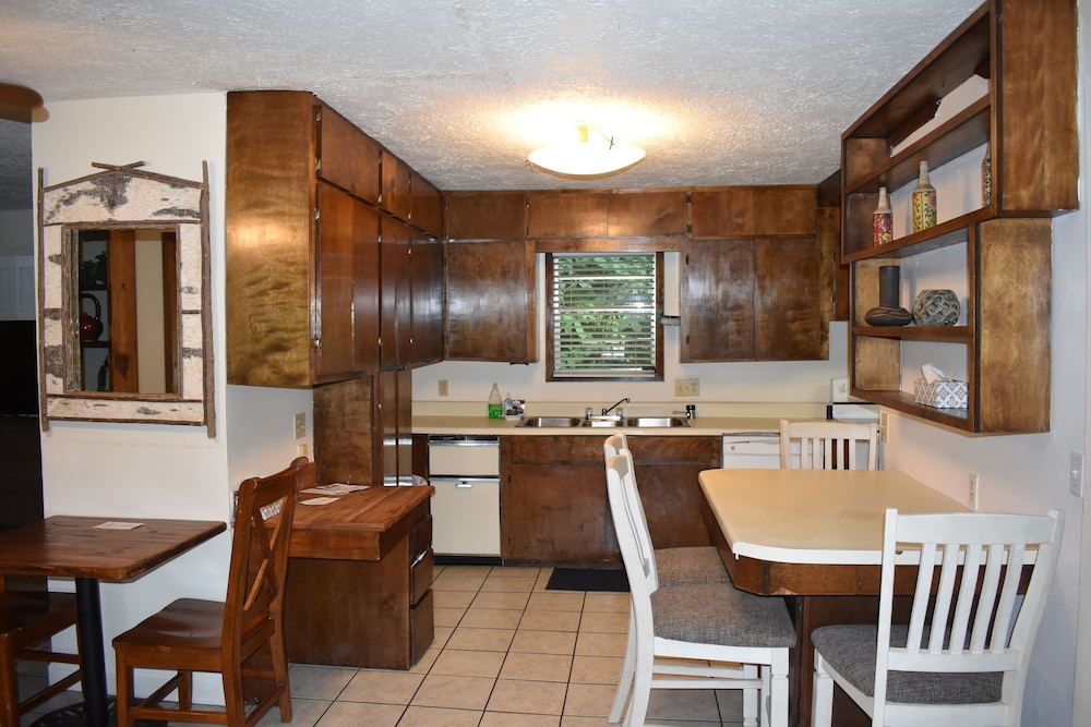 Jack's White River Fishing Resort - photo 34