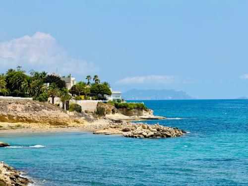 Bonita Casita Cerca De La Playa — hotel in El Campello