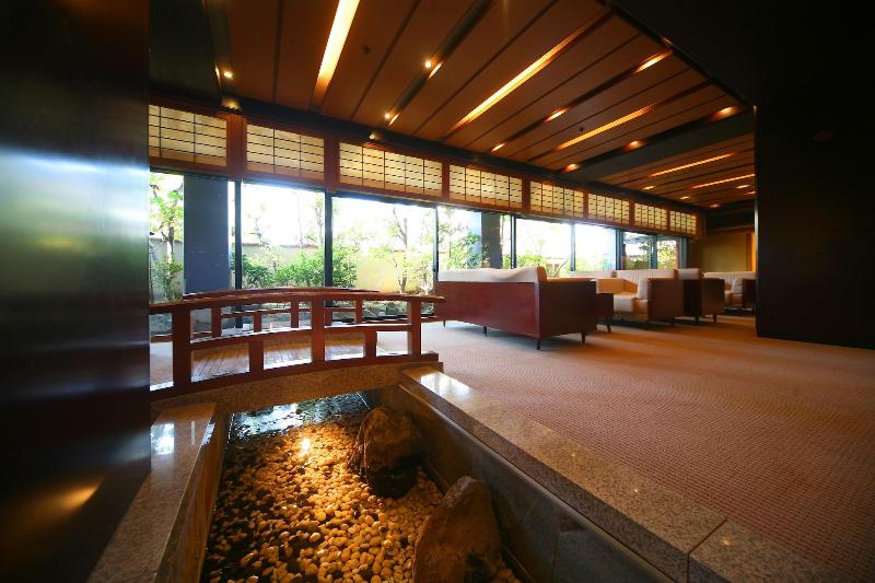 Yukai Resort Yamashiroonsen Saichoraku in Kaga, Japan