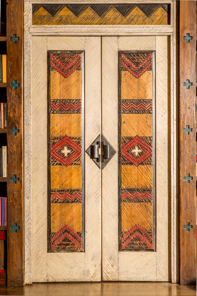 Rosewood Inn of the Anasazi - photo 37
