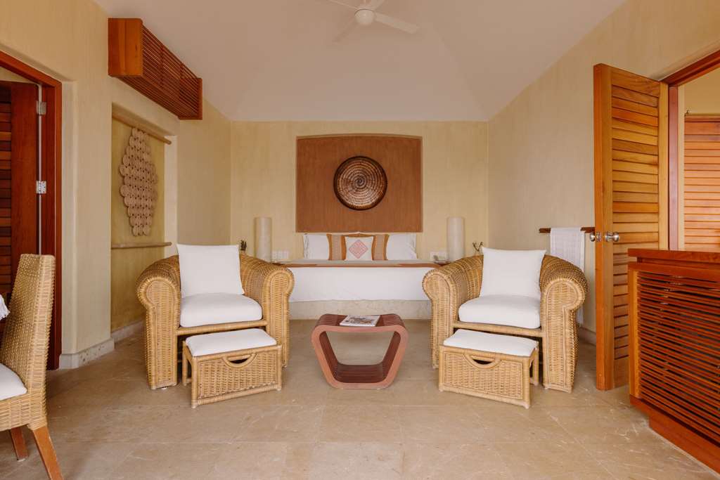 Ala de Mar Penthouse Master Suite