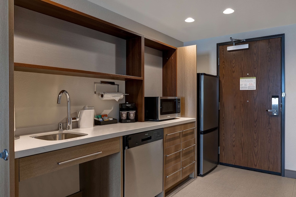 Home2 Suites by Hilton Barstow - photo 20
