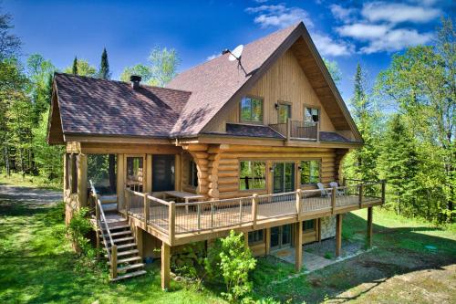 LImprevu by Tremblant Platinum — hotel in Labelle