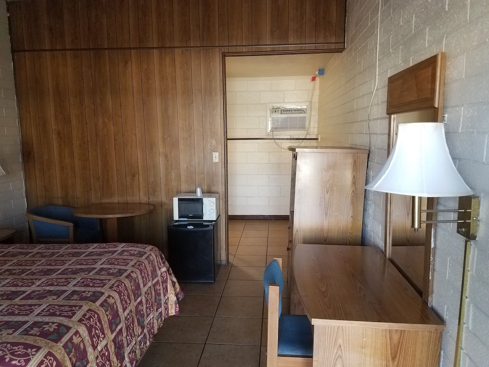 Beverly Crest Motor Inn - photo 6