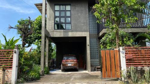 Modern Loft Style in Nakhon Phanom, Thailand