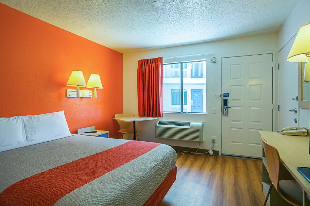Motel 6 Yuma AZ East - photo 9