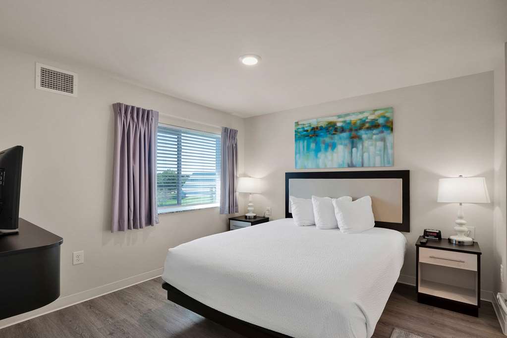 WaterWalk Extended Stay by Wyndham Charlotte Arrowood - photo 55