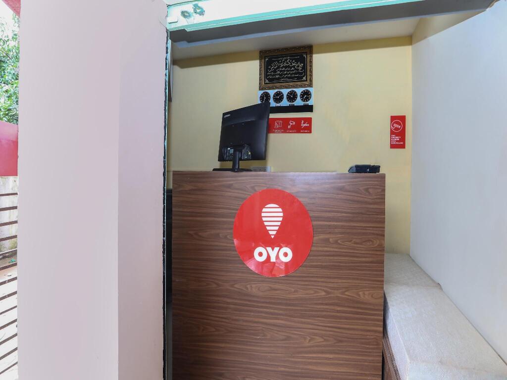 Oyo 17106 Hotel Royal in Mangalore, India