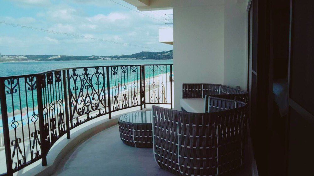 Tsuki No Michi Terrace — hotel in Okinawa