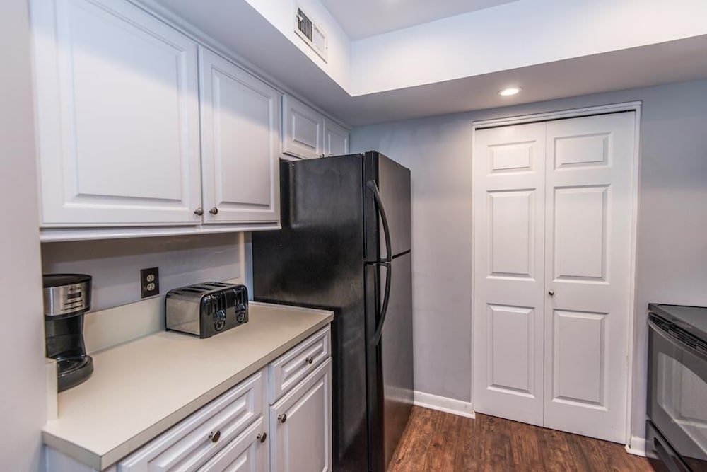 406 Yacht Harbor Court - photo 10