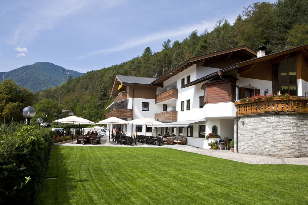 B&B Hotel Sonneck in Naz-Sciaves - Natz-Schabs, Italy