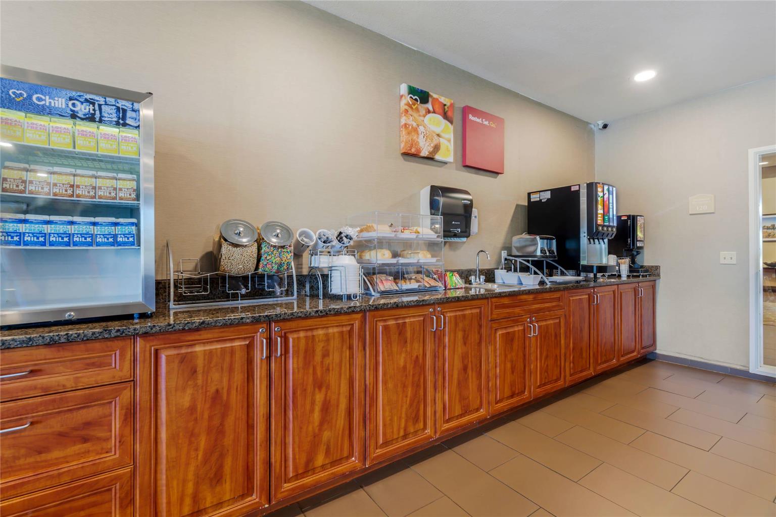 Comfort Suites Johnson Creek Conference Center - photo 31