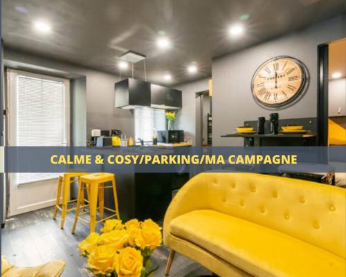 Black & Y’hello T2 : Wifi Parking 5′ Centre Ville in Angouleme, France