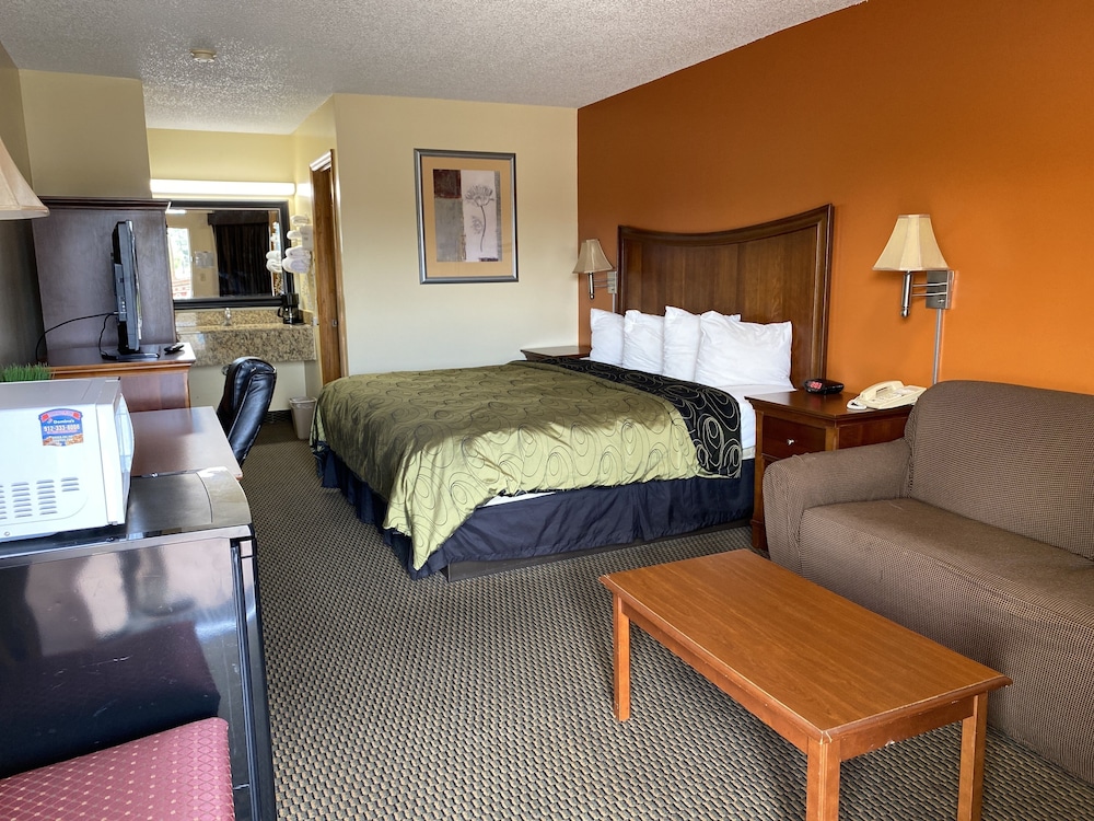 Rodeway Inn Baxley - photo 9