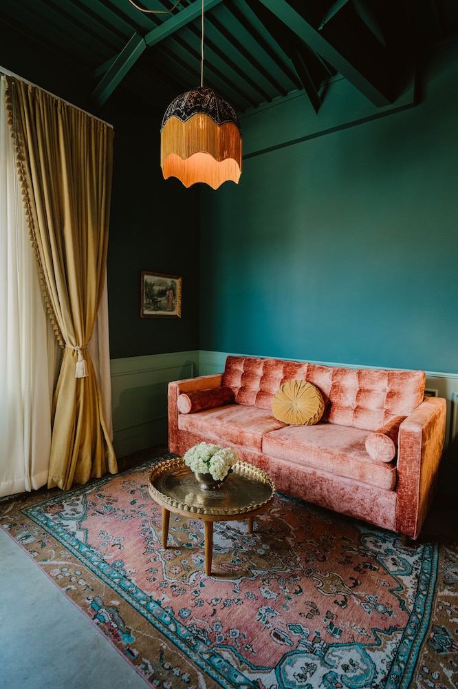The Frances Modern Inn - photo 40