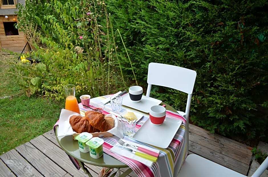 Le Jardin Secret — hotel in Berson