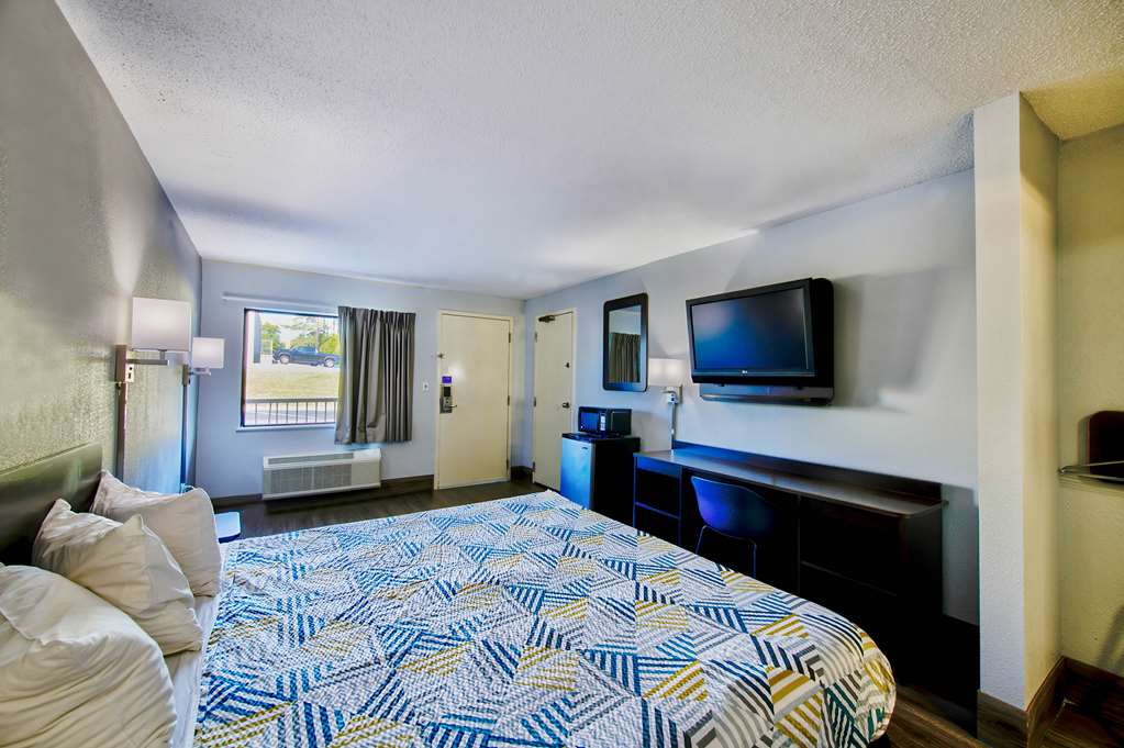 Motel6 Birmingham AL Medical Center - photo 6
