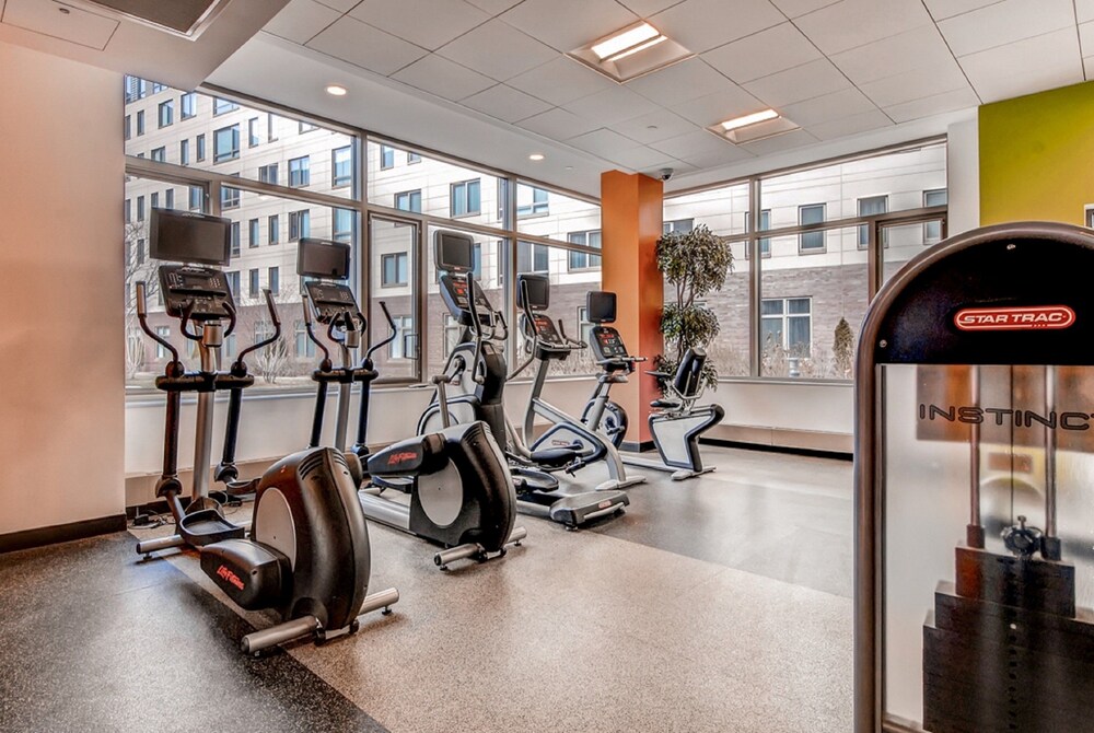 Global Luxury Suites at Kendall Square - photo 38