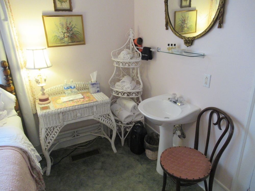 Carrier Houses B&B - photo 33
