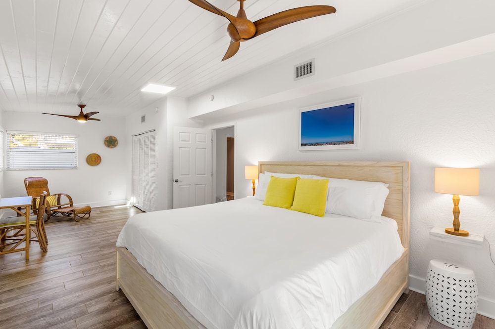 Inn on the Beach - photo 16