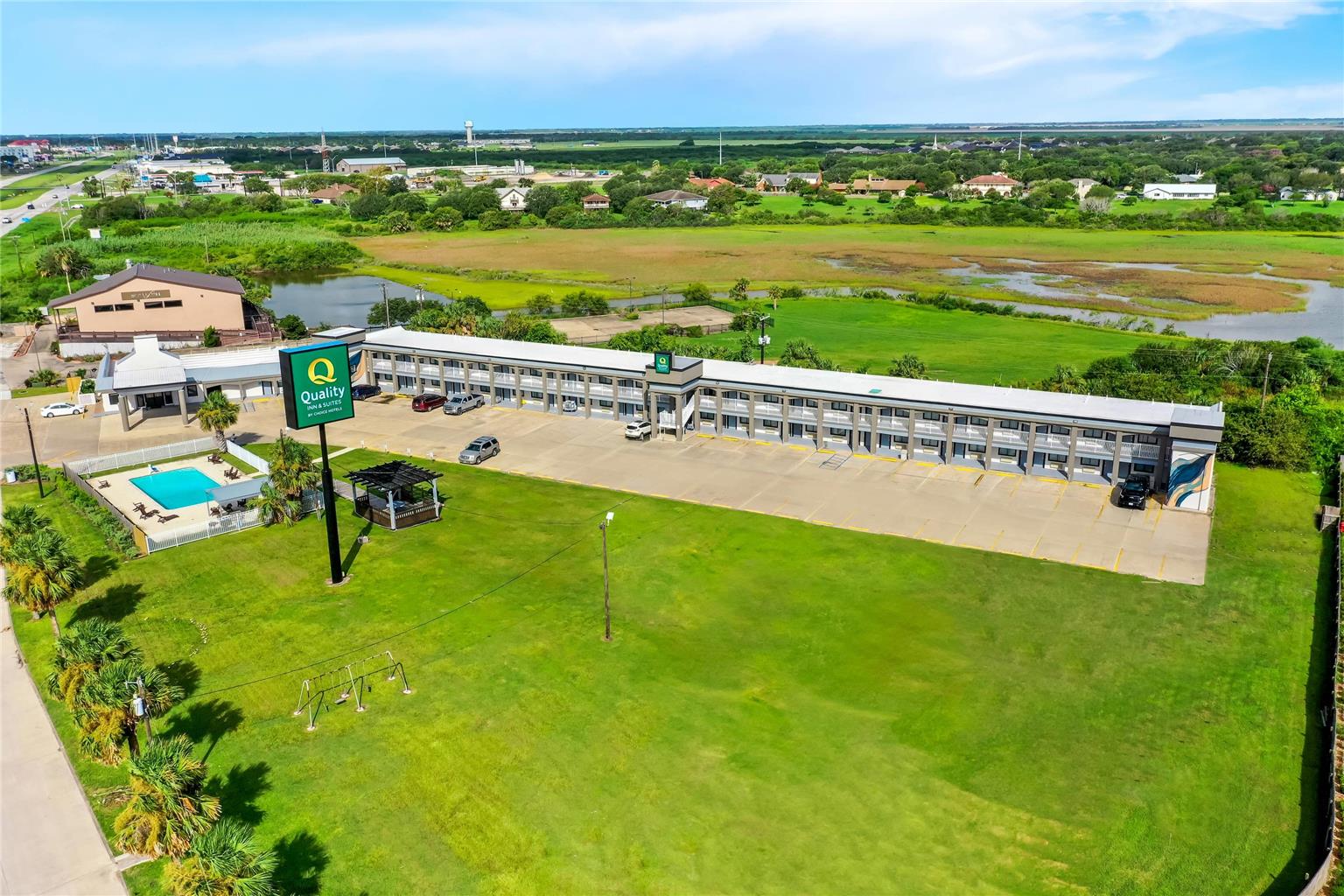 Quality Inn & Suites Port Lavaca Near Lighthouse Beach - photo 6