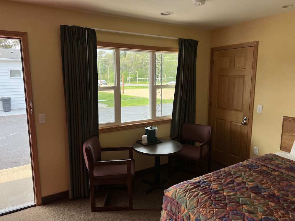All Star Inn & Suites - photo 49