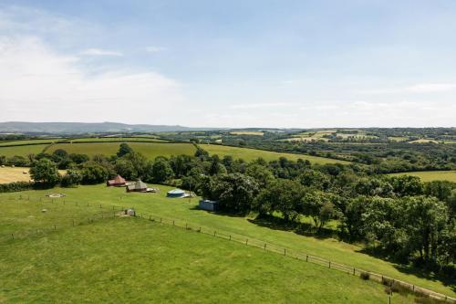 Pastures Green Cabin — 4-Star Luxury Hotel in Okehampton, United Kingdom