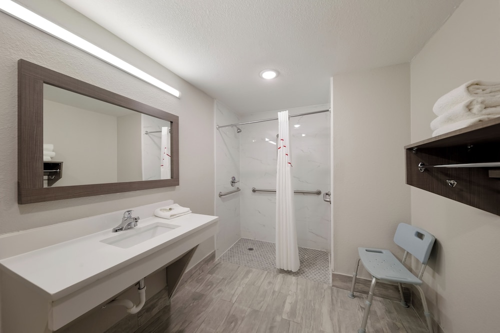 Red Roof Inn & Conference Center McKinney - photo 16
