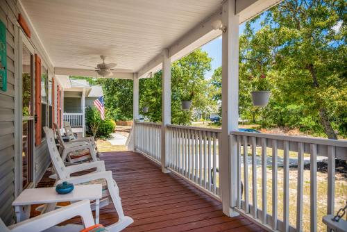 9th Street Sandy Feet by Oak Island Accommodations - photo 38