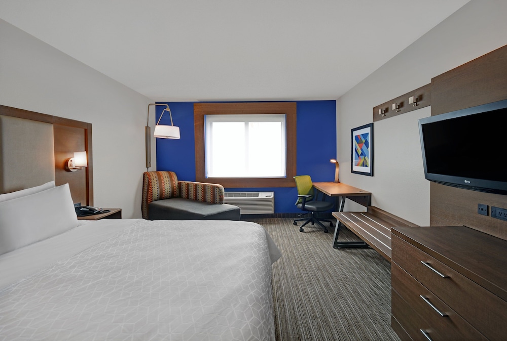 Holiday Inn Express Marshall by IHG - photo 17