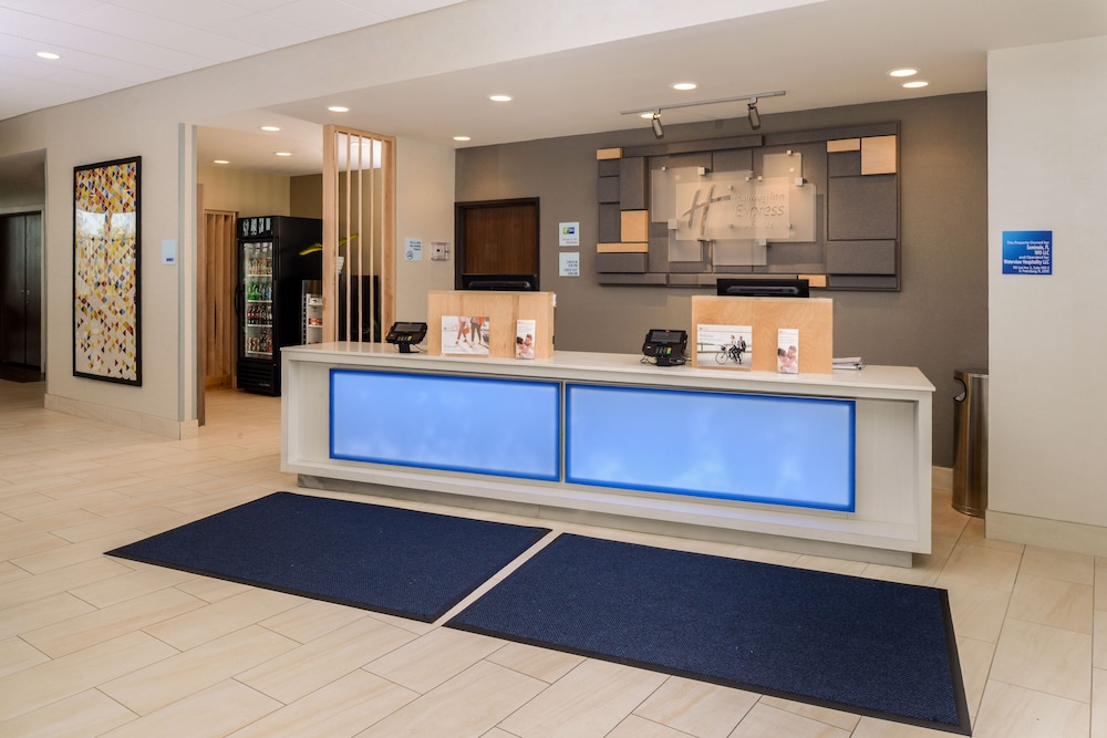 Holiday Inn Express & Suites Wildwood The Villages by IHG - photo 46