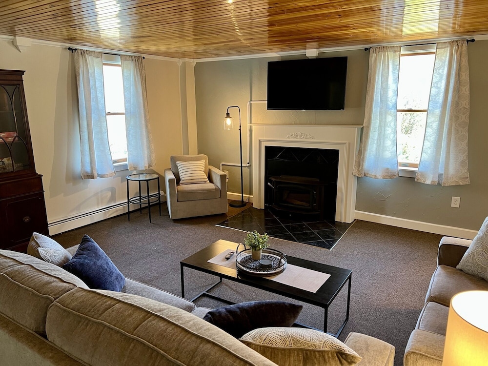 Valcour Inn & Boathouse - photo 43