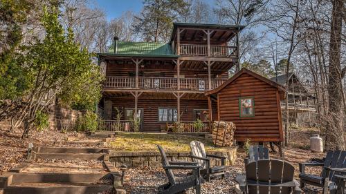 Lake Escape - carbon neutral hotel in Morganton