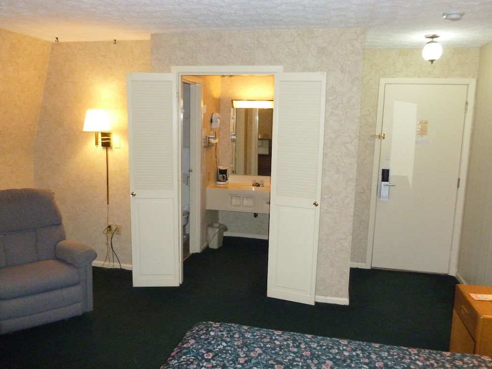 Guest Keeper Inn - photo 7