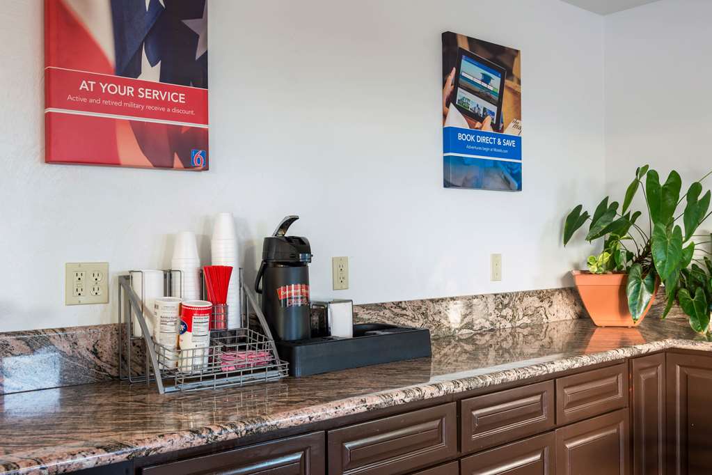 Motel 6 Wilsonville OR Portland - photo 23