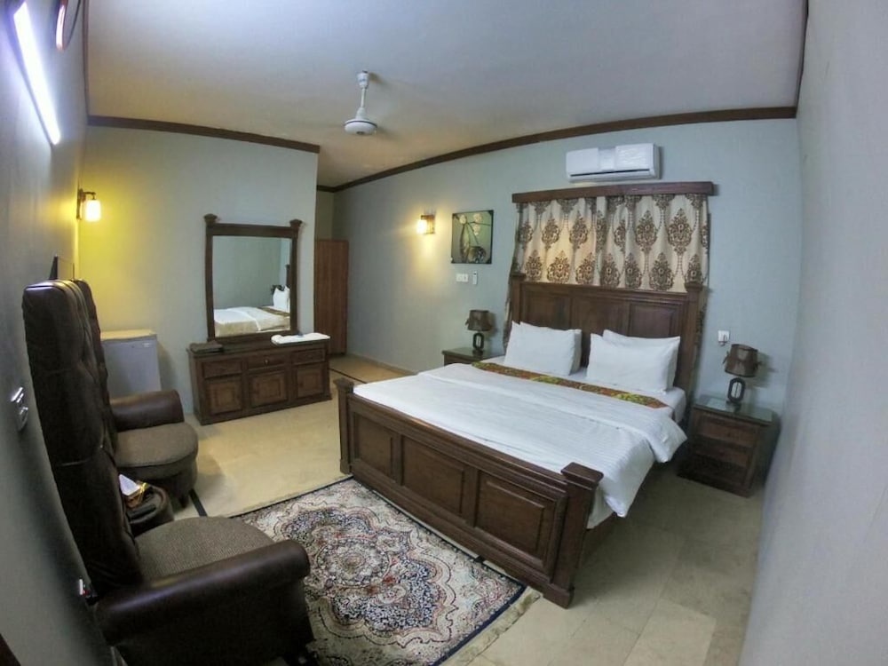 Seaview Guest House — 4-Star Luxury Hotel in Karachi, Pakistan