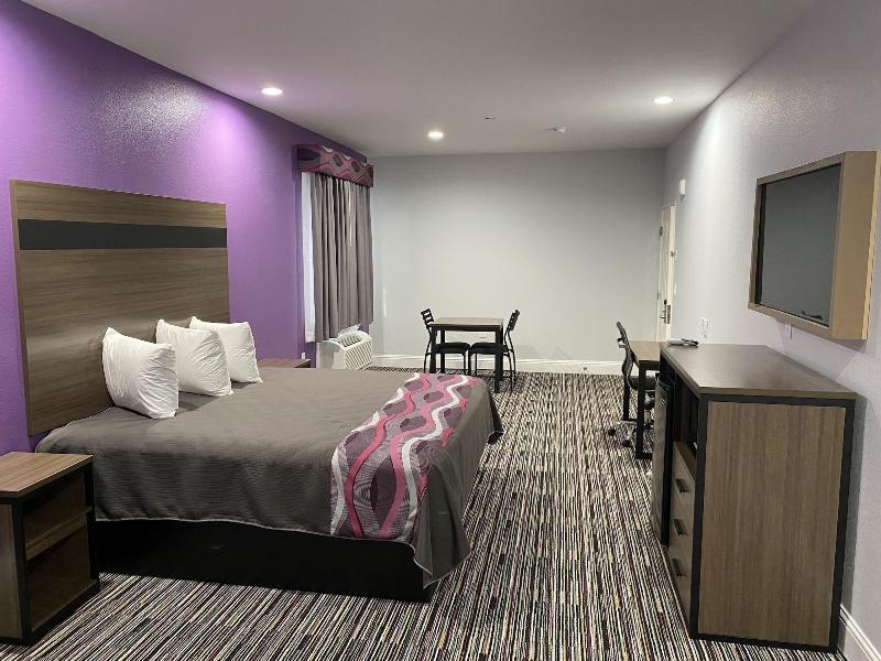 Palace Inn Crosby - photo 11