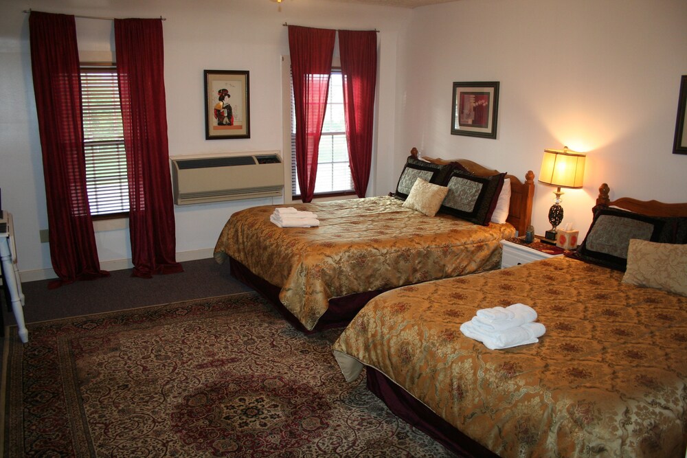 Hayden Creek Inn - photo 5