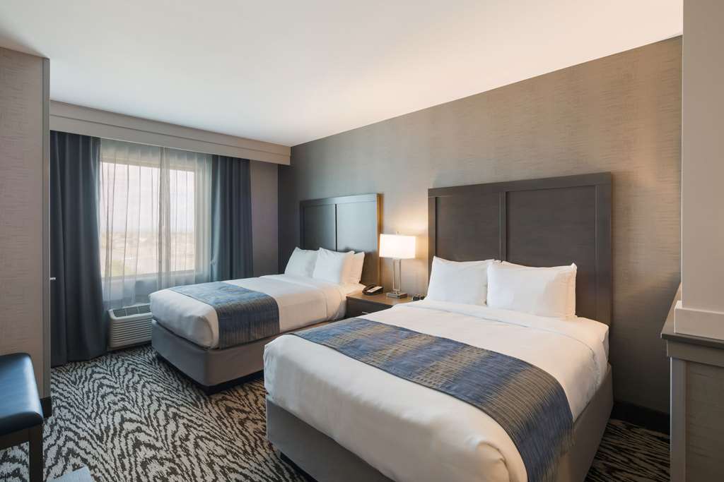 Comfort Suites Kennewick At Southri - photo 36