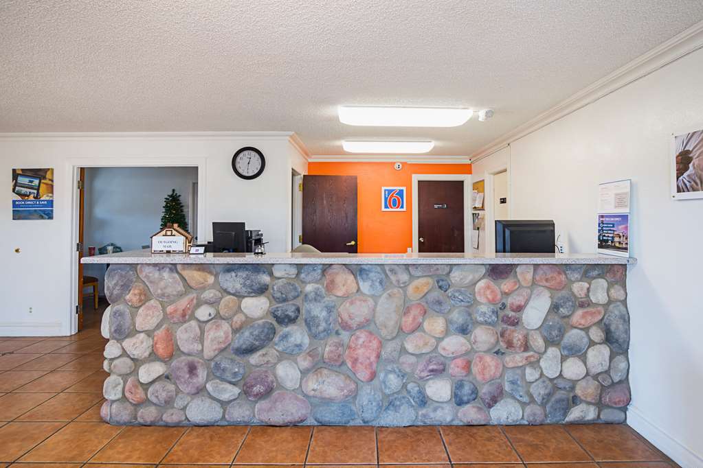 Motel 6 Safford AZ - photo 20