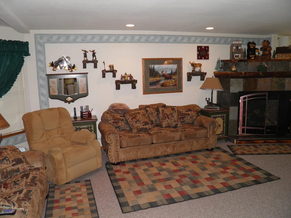4019 Blackrock Road - featured photo