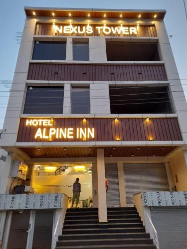 Hotel Alpine Inn in Basi, India