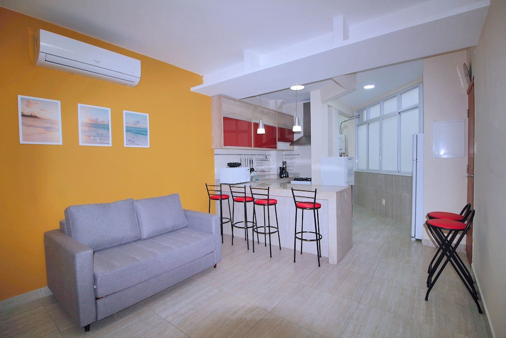 Conforto e Estilo em Copacabana 2 Quartos D056 — 4-Star Luxury Hotel in Rio De Janeiro, Brasil