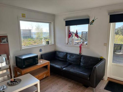 Two Bedrooms Own Bathroom And Kitchenette 5 Minutes From Ons in Stavanger, Norway