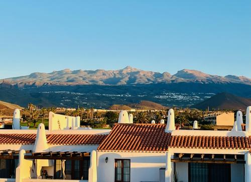 Unit 4 Amarilla Golf Villas — 4-Star Luxury Hotel in San Miguel De Abona, Spain