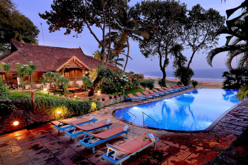 Somatheeram Ayurveda Village - carbon neutral hotel in Neyyattinkara