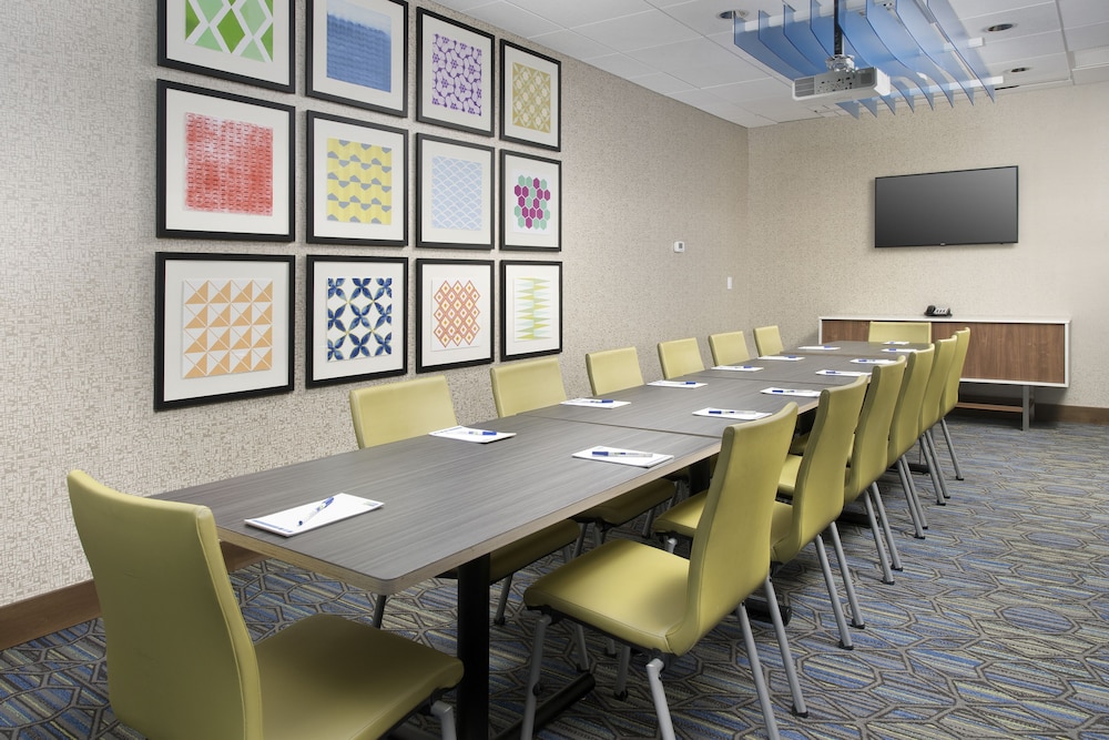 Holiday Inn Express & Suites San Antonio North Windcrest by IHG - photo 27