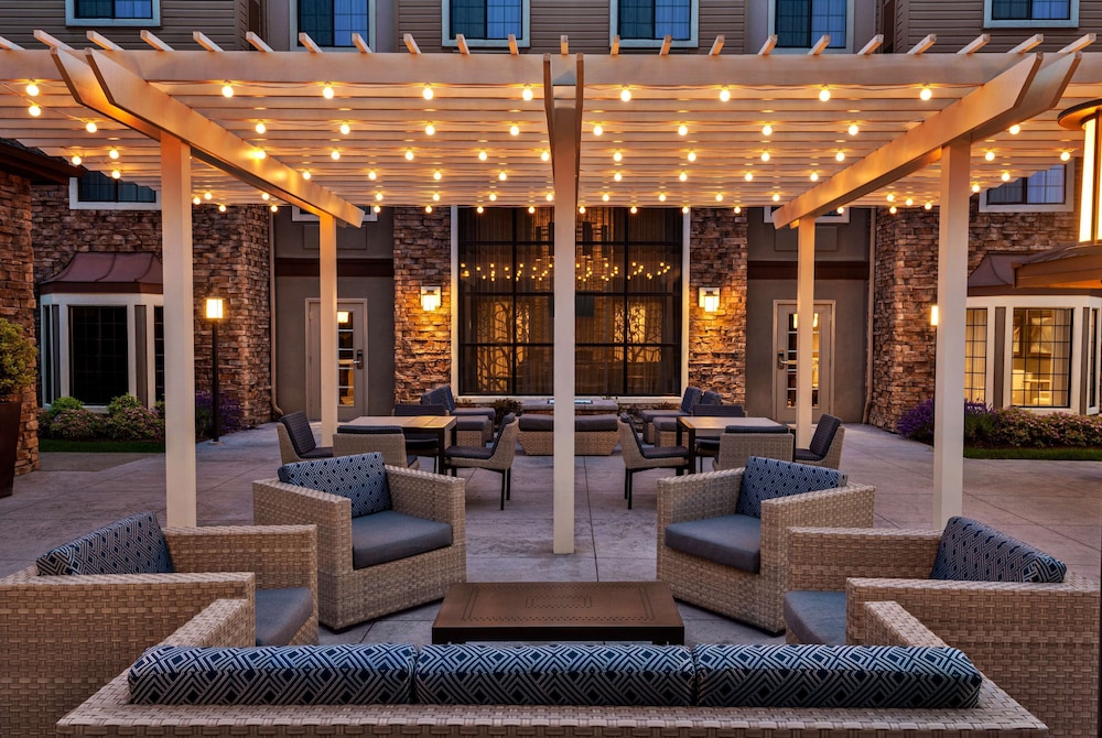 Homewood Suites by Hilton Portland Airport - photo 41